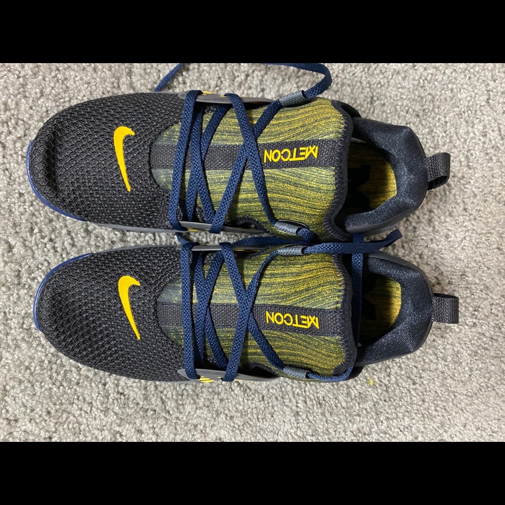 Mens Nike Metcon Athletic Shoes Univ. of Michigan
